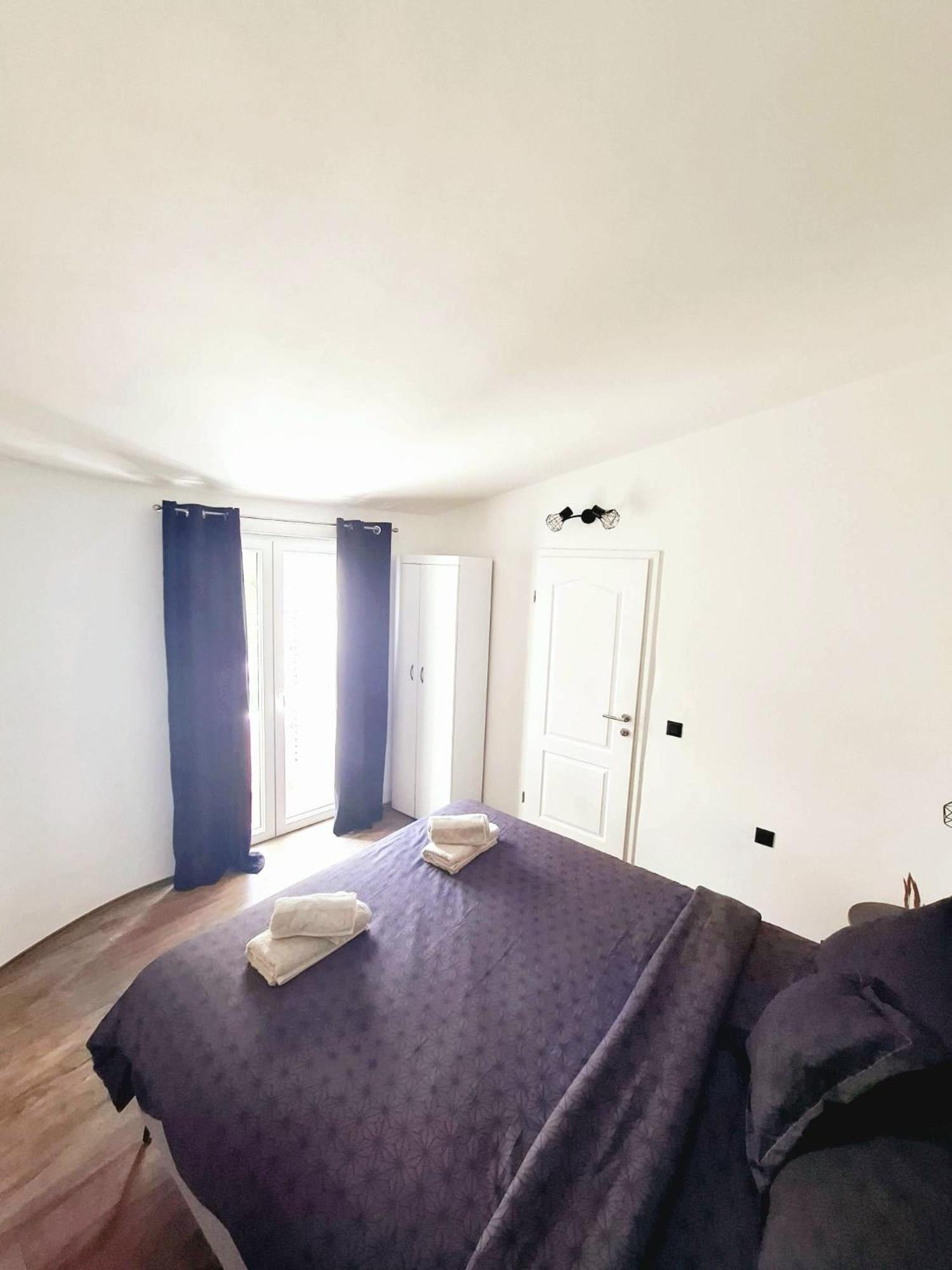 프리모스턴 Apartman Simun 아파트 외부 사진