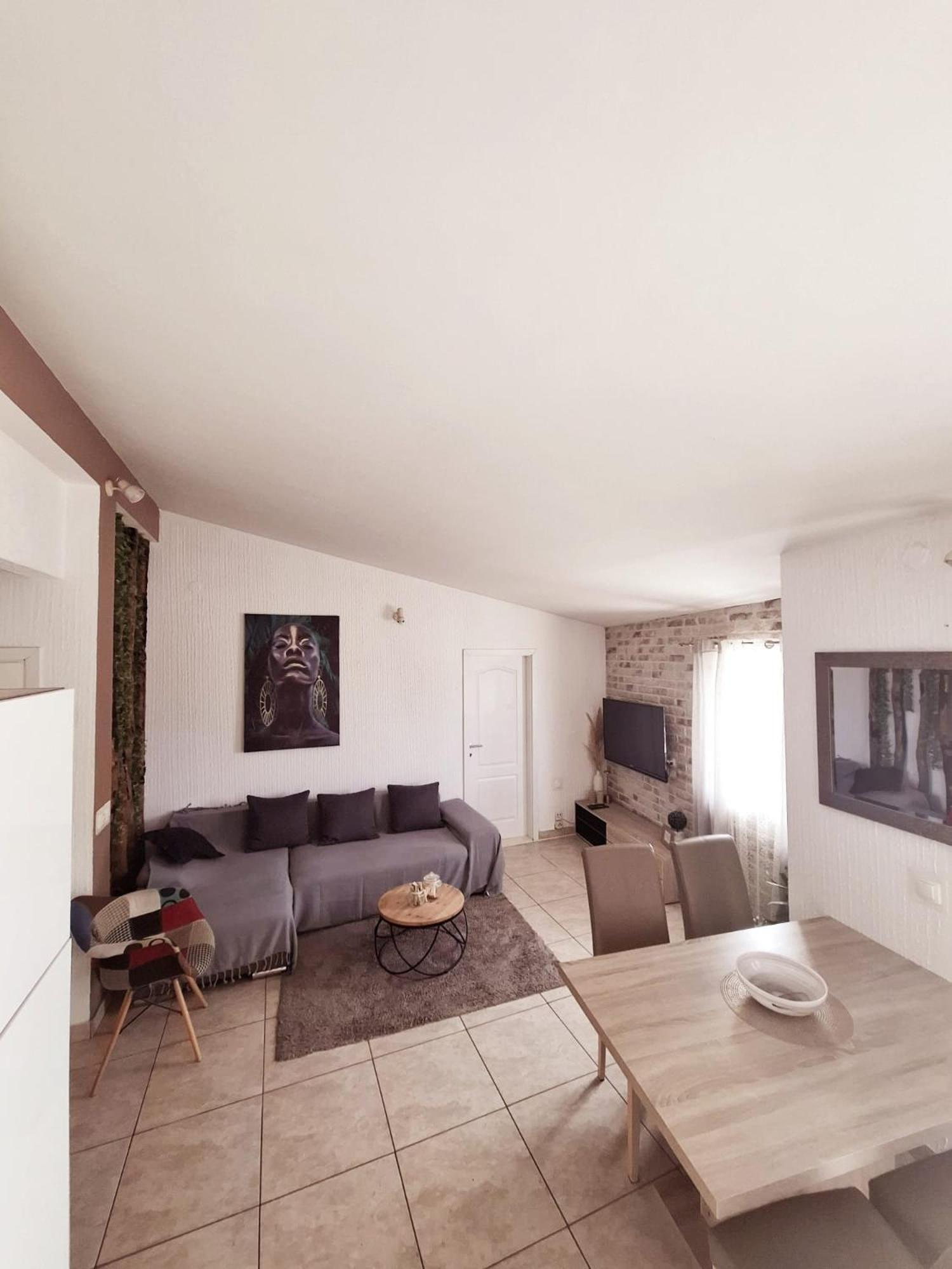 프리모스턴 Apartman Simun 아파트 외부 사진