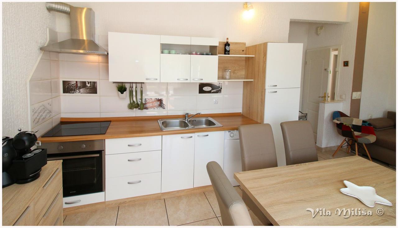 프리모스턴 Apartman Simun 아파트 외부 사진