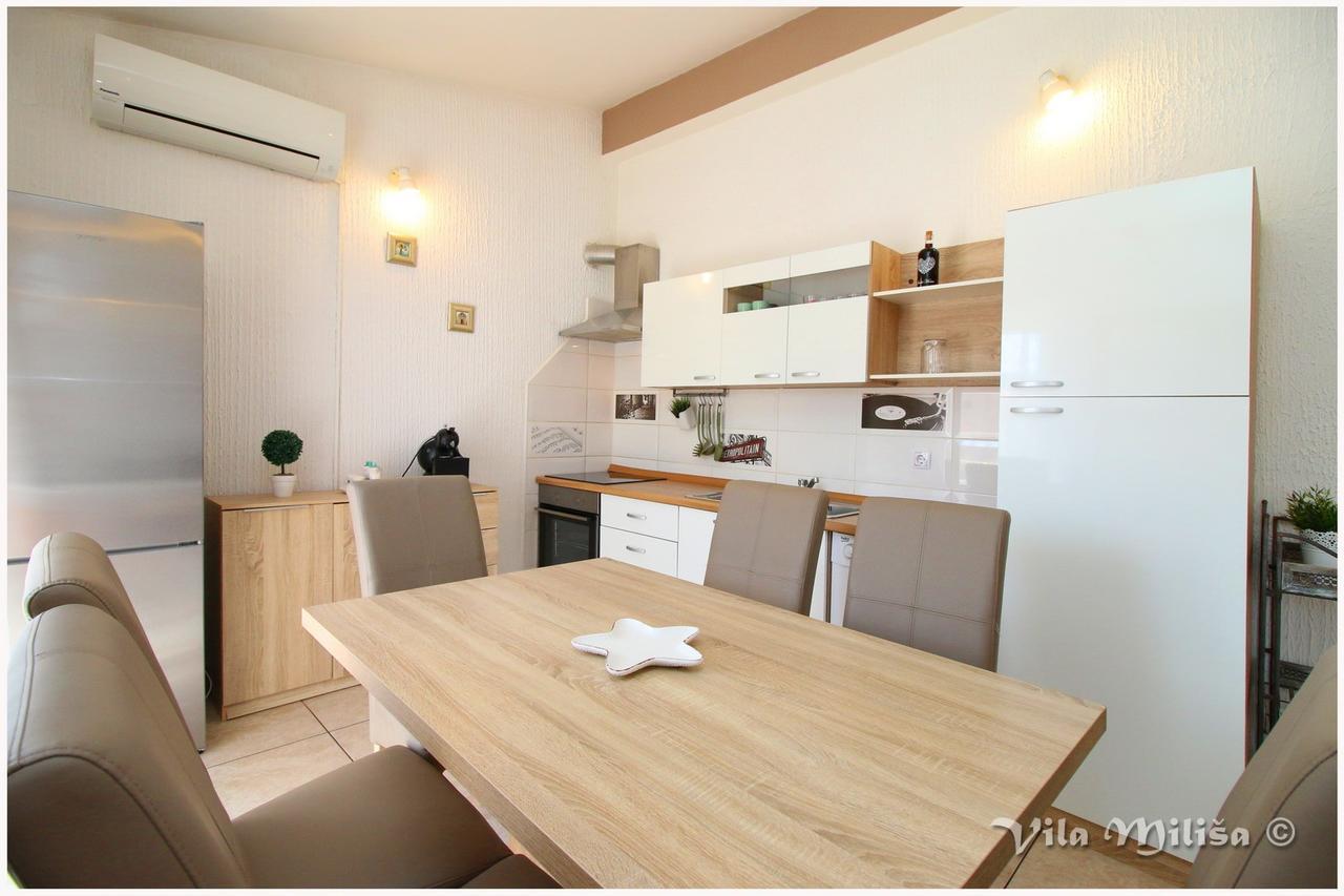 프리모스턴 Apartman Simun 아파트 외부 사진