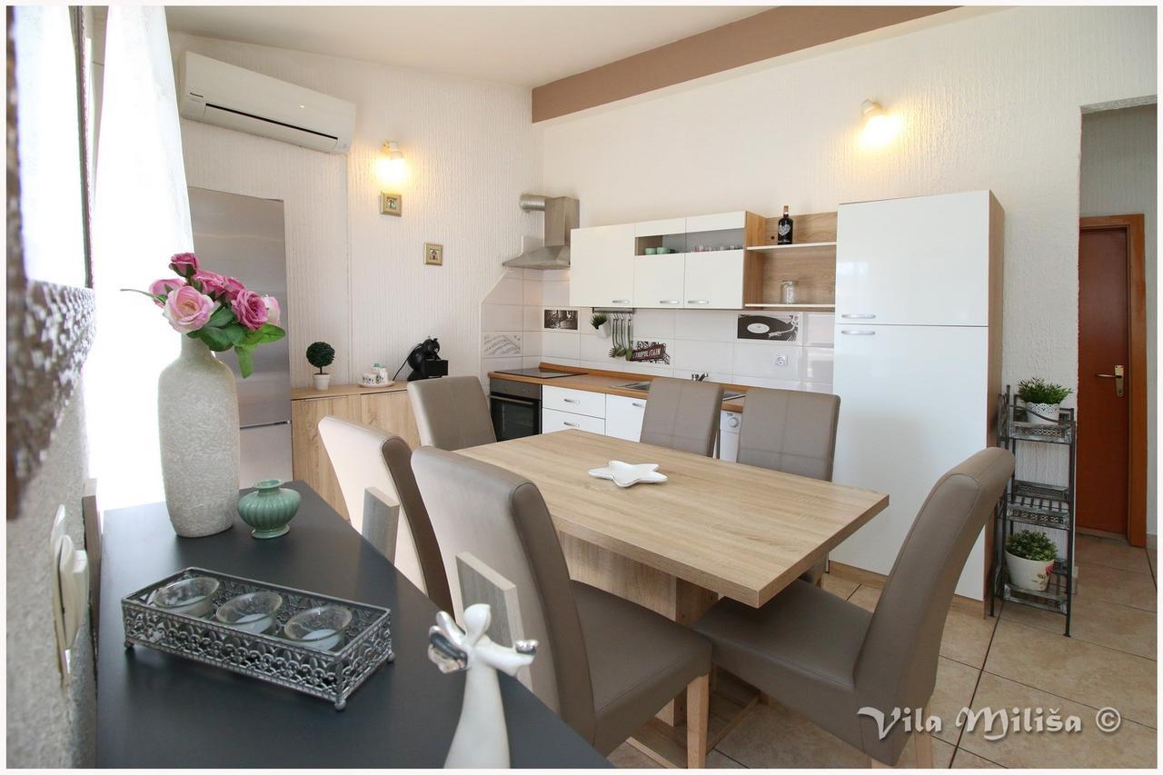 프리모스턴 Apartman Simun 아파트 외부 사진